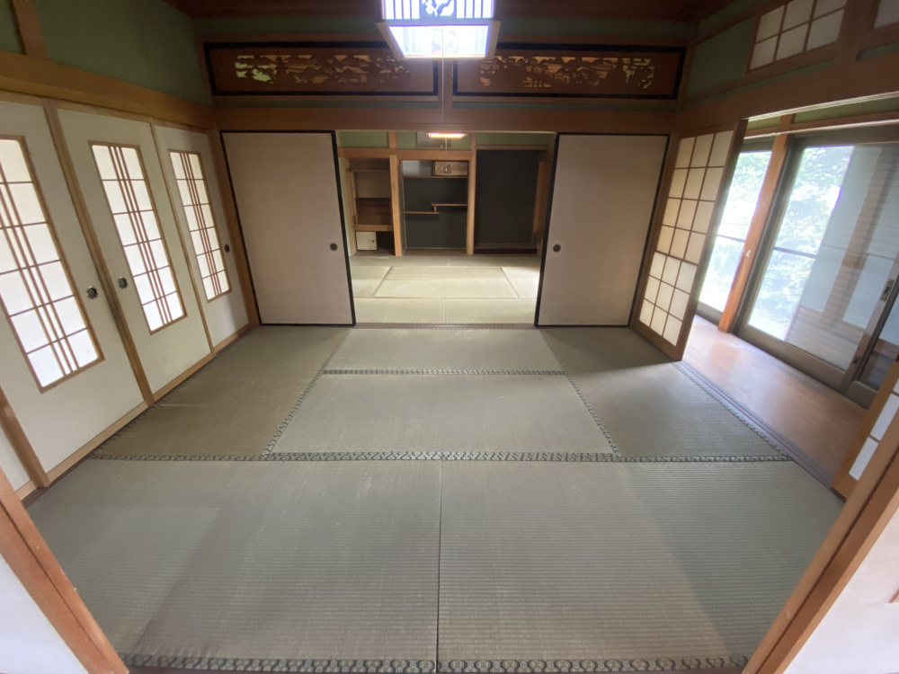 丹波市氷上町上成松の中古一戸建の和室|6帖