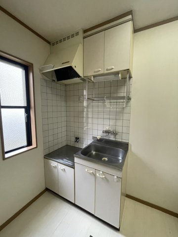 新潟市中央区上所上１丁目のアパートのキッチン