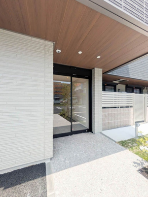 【エントランス】 | ベンガレンシス