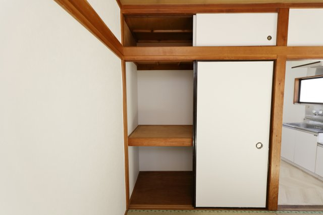 アールハイツの収納