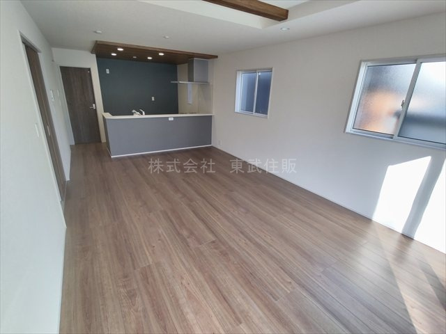 【居間・リビング】の画像