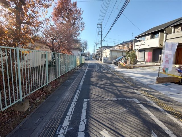 【前面道路含む現地写真】の画像