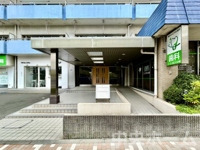 【エントランス】 | 南砂キャピタルコータース | 【エントランス】マンションのエントランスは、その物件の印象を決める、顔とも言える場所です。毎日通る場所ですからきれいなのが一番です。