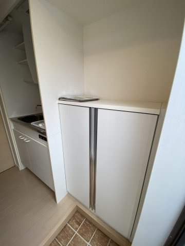 アザーレ新百合ヶ丘弐番館の収納|※同タイプ別部屋参考