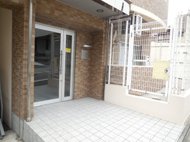 シャンテ高輪のエントランス