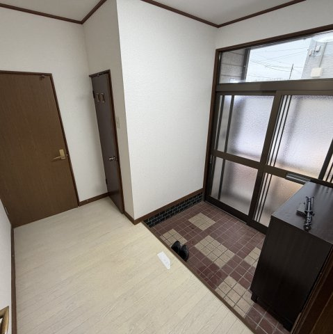 登別市柏木町1丁目29-41戸建の玄関