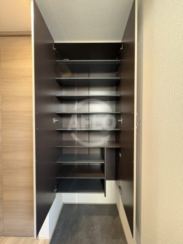 メゾン　ド　セリジエの収納|メゾン　ド　セリジエ　シューズボックス