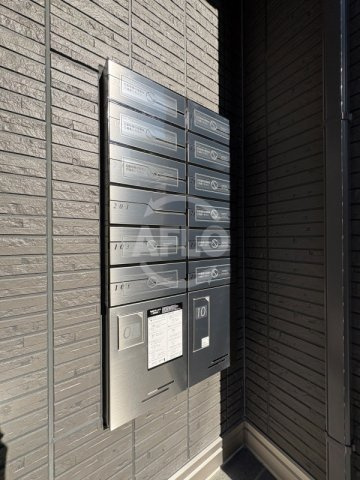 メゾン　ド　セリジエのその他共用部分|メゾン　ド　セリジエ　メールボックス