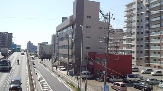 ＡＴＴビルの外観
