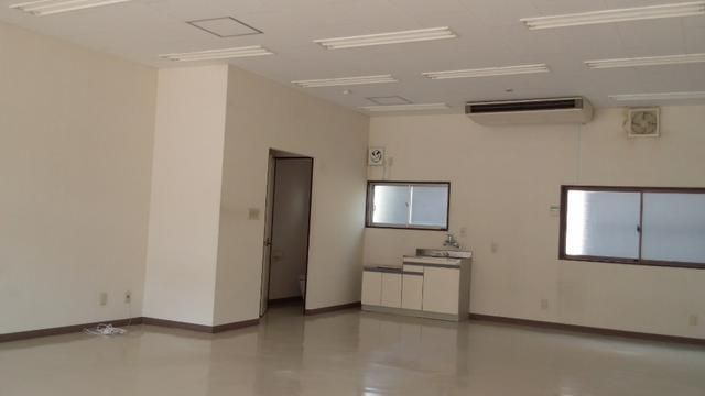 ＡＴＴビルの内装