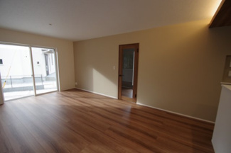 【居間・リビング】 | 【仲介手数料無料！！】川崎市麻生区王禅寺東4丁目　新築戸建て（全5棟）4号棟　5080万円