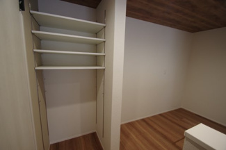 【収納】 | 【仲介手数料無料！！】川崎市麻生区王禅寺東4丁目　新築戸建て（全5棟）4号棟　5080万円 | キッチン収納