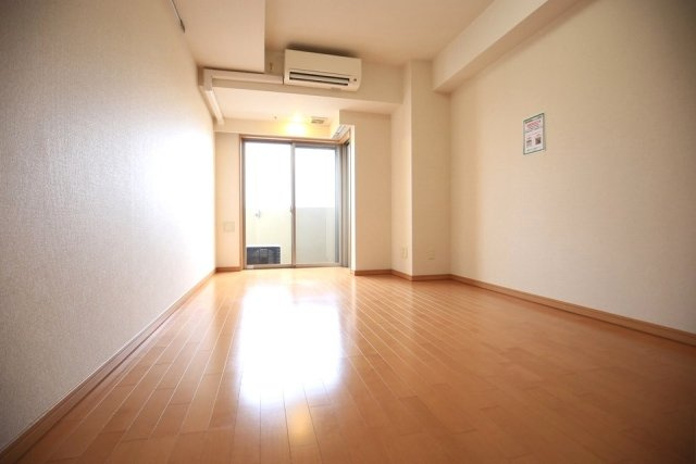 ヴェルト西大島グラーセの洋室