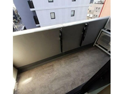 【バルコニー】 | サリックス浅草 | 外からの目が気にならないバルコニーで洗濯物が干せます