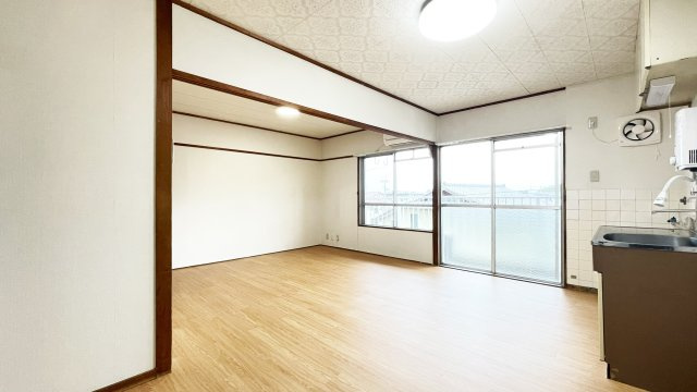 服部ビル　A棟の居間・リビング