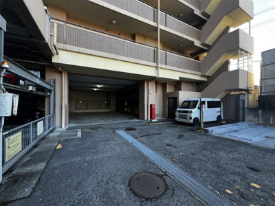 【駐車場】 | ローレルコート泉ヶ丘