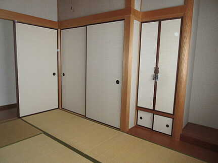 西区高須台５丁目の和室