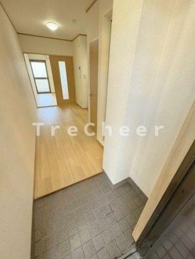 柳本ビルの玄関