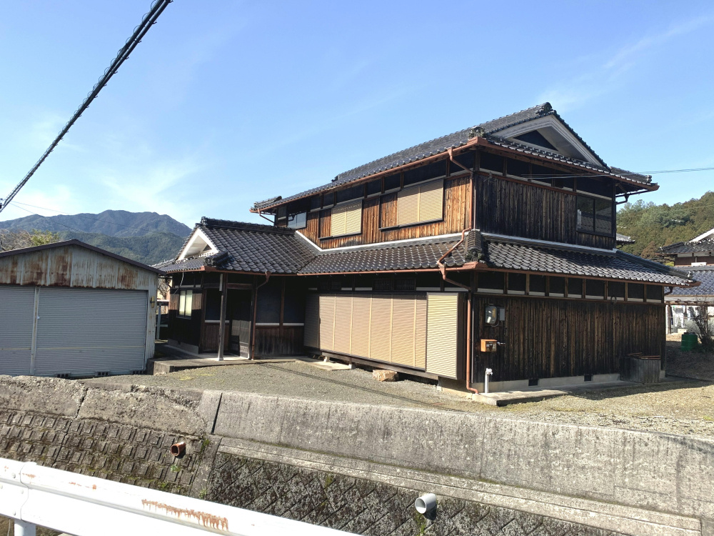 丹波市氷上町鴨内の中古一戸建