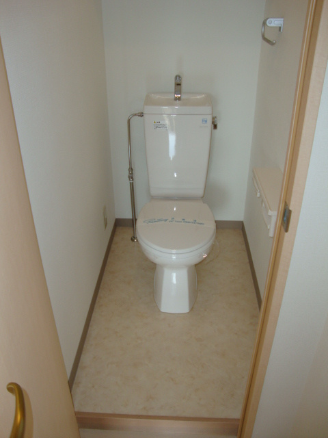 桜レジデンシャルのトイレ|落ち着いた色調のトイレです