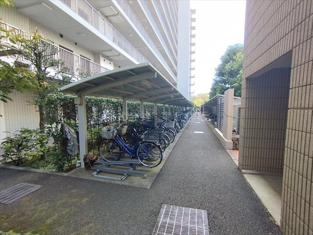 【駐輪場】の画像