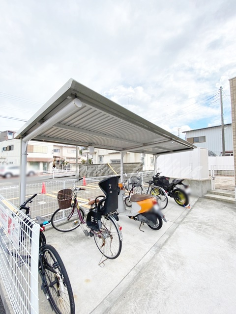 セイヴァリールームのその他共用部分|自転車・バイク置き場あり