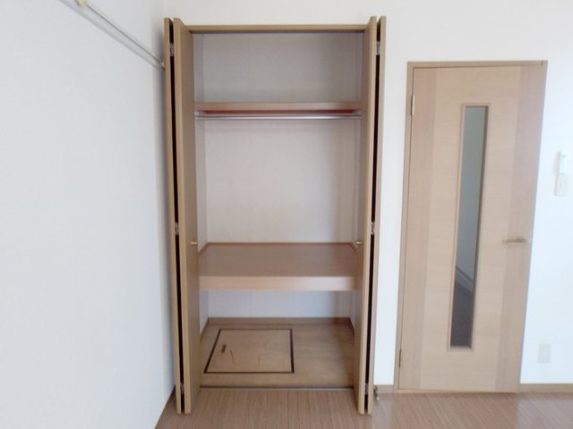 マーメゾン　アイの収納