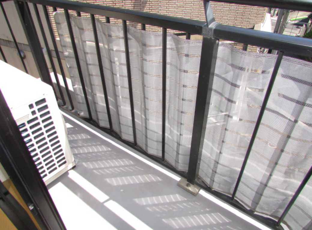 ベイシェス三軒茶屋　駅徒歩２分　女性限定　最上階のバルコニー