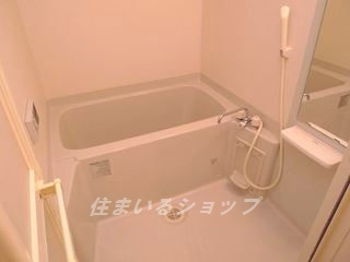広島市安佐北区落合南９丁目のアパートの浴室|追い焚き・浴室暖房乾燥機浴室あり