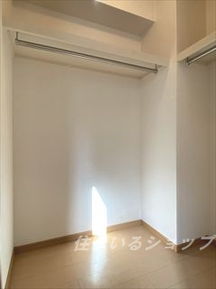 広島市安佐北区落合南９丁目のアパートの収納|ウォークインクローゼット