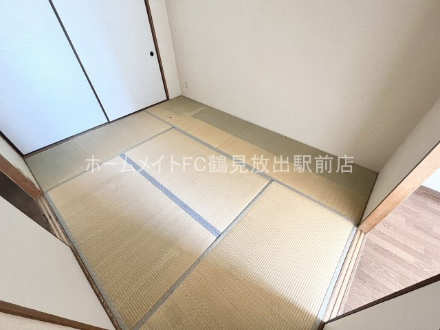 大東市諸福７丁目の賃貸マンションの和室