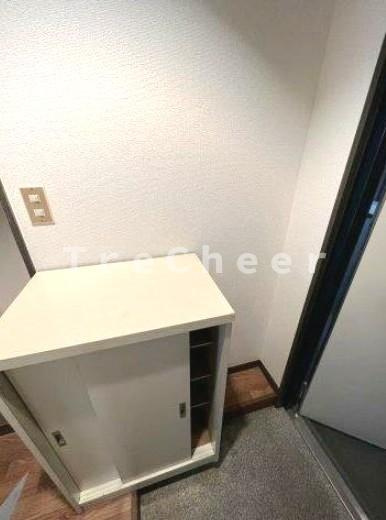 GS・ローズガーデンの玄関