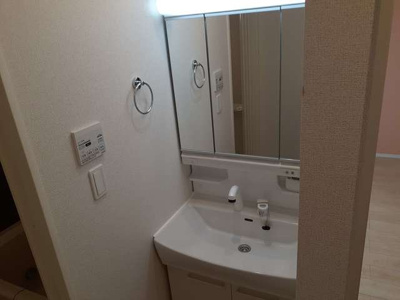 【洗面所】 | ジュネス | コンパクトで使いやすい洗面所