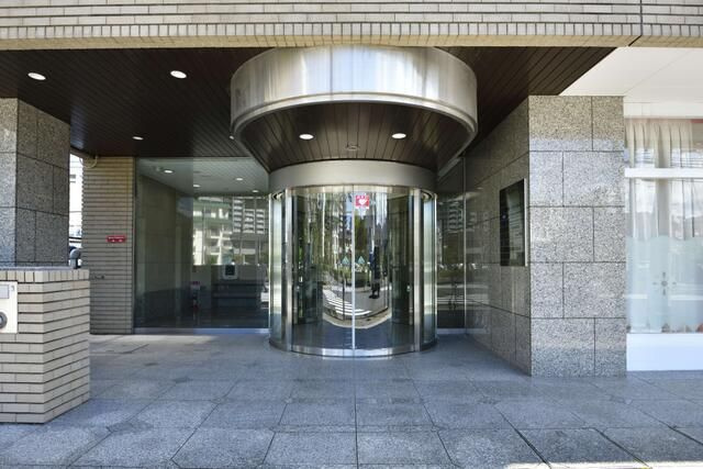 Ｆｌｏｓ厚木中町のエントランス