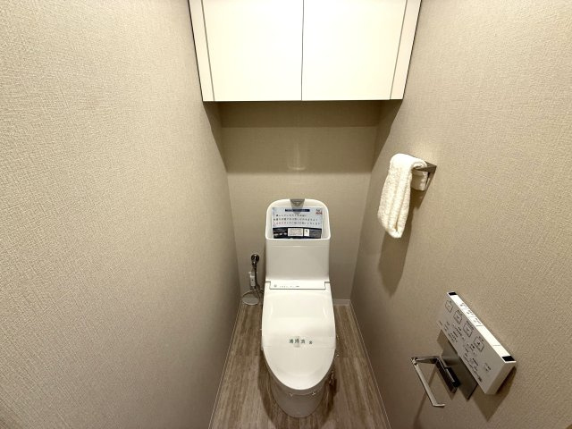 中山手セントポリアのトイレ|清潔感のあるトイレです
収納棚あります
