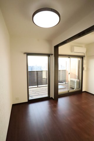 大阪市旭区高殿６丁目の賃貸マンションの寝室