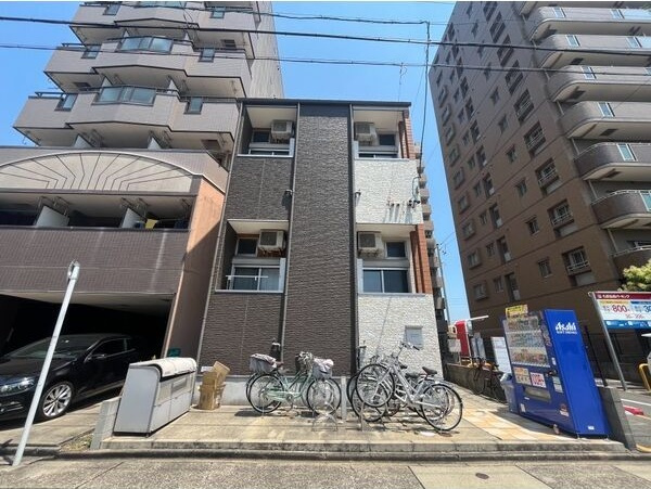 アオトゥーレ尾頭橋