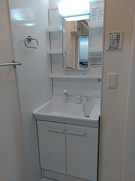 ウッドイン舳越の洗面所