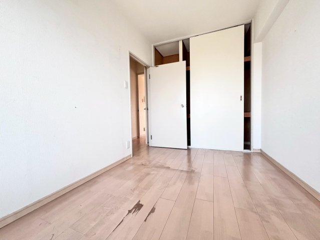 ローズハイツ野田愛宕　B棟の洋室