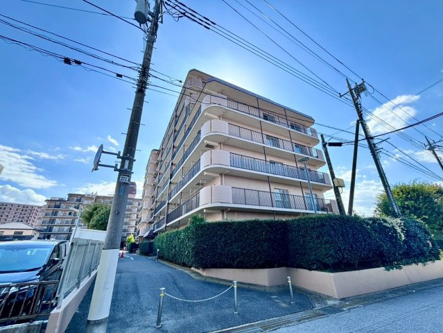 ローズハイツ野田愛宕　B棟の外観