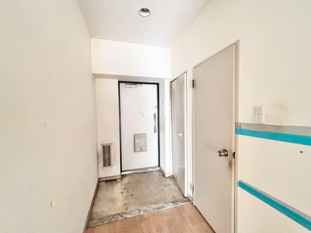 ローズハイツ野田愛宕　B棟の玄関