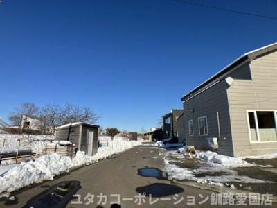 【前面道路含む現地写真】 | 釧路町中央8丁目11、12売地