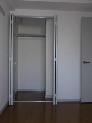 【寝室】 | クレストB | 5.2帖の洋室。