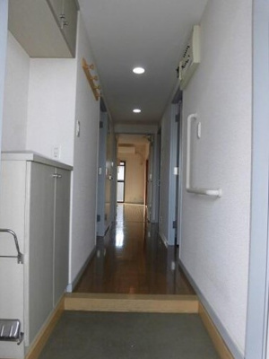 【内装】 | クレストB