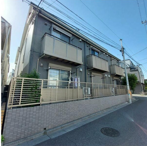 フローラ松が丘の外観