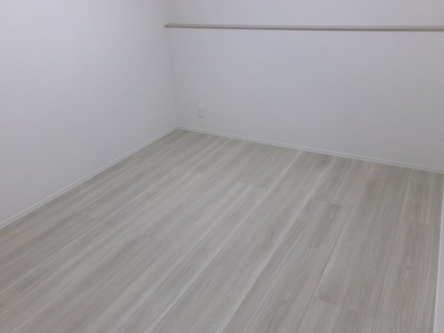 ラルーシュの洋室