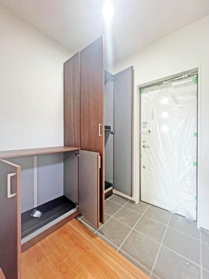 【玄関】 | プルミエ今町