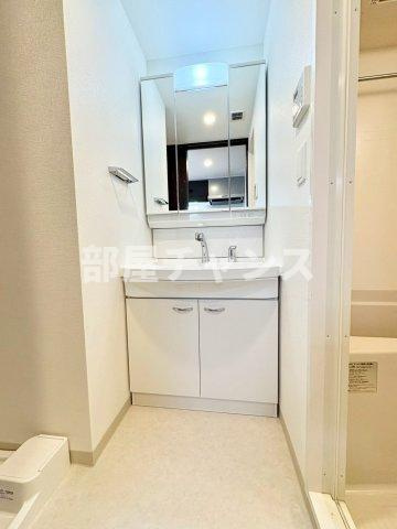 エステムコート名古屋TWIN WESTの独立洗面台
