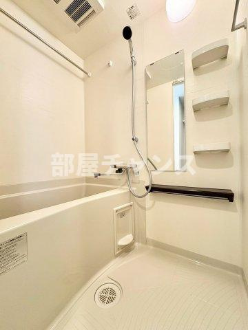 エステムコート名古屋TWIN WESTの浴室