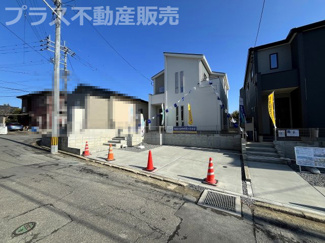 【外観】 | 現地写真。プラス不動産販売なら、現場の全ての棟をまとめてご見学頂けます。